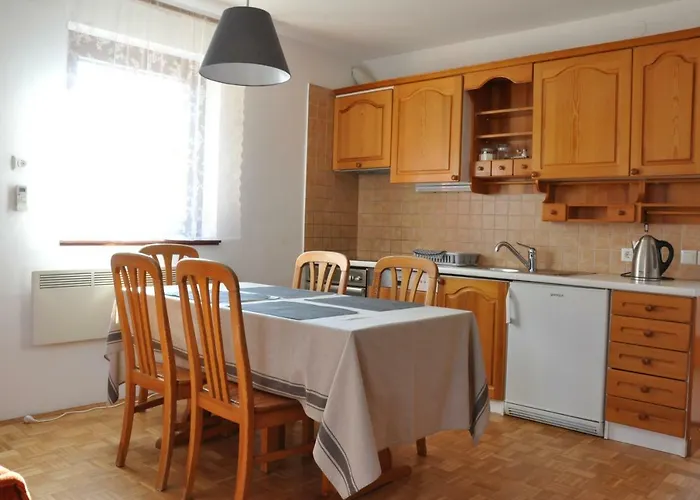 בית נופש Apartma Marija Hiska 79