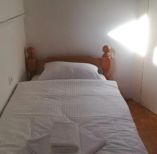 Apartma Marija Hiska 79 בית נופש קטז אוב סבי
